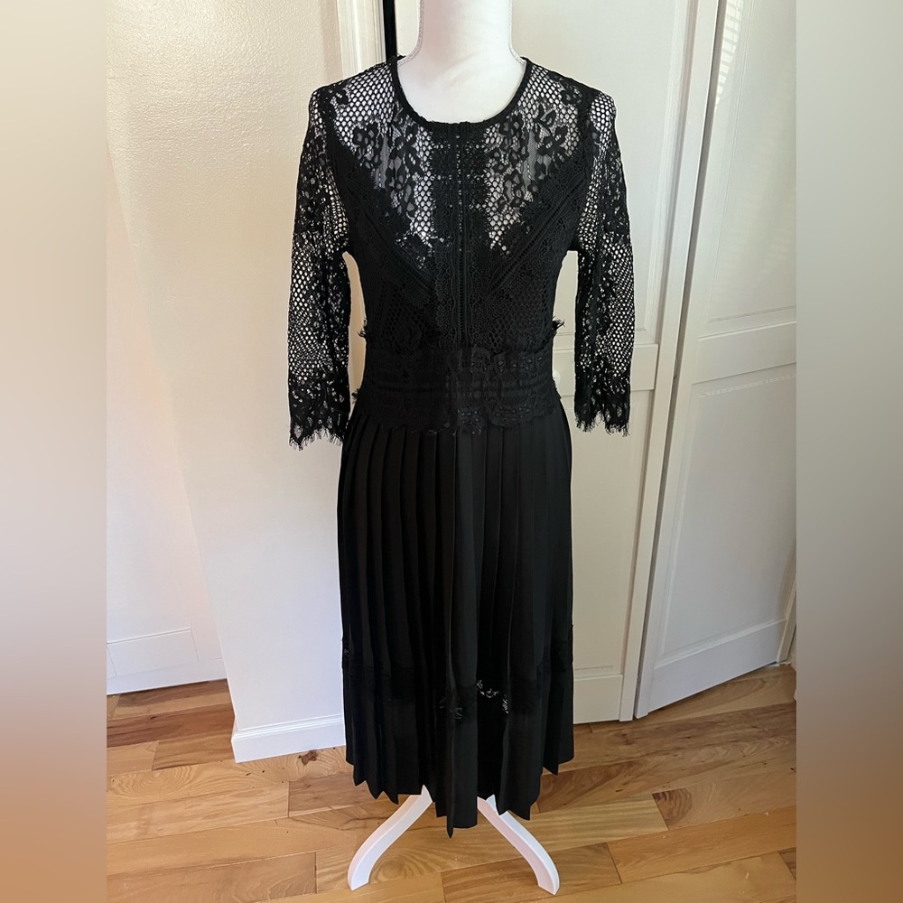 Zara Black Lace Dress Size M  Floral Lace Overlay, Lined, Elegant Evening